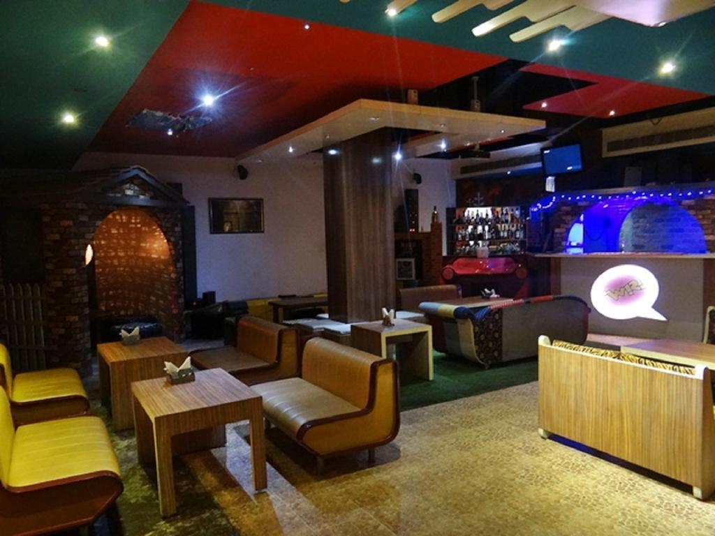 Hotel Rajdhani Regency Γουβαχάτι Εξωτερικό φωτογραφία