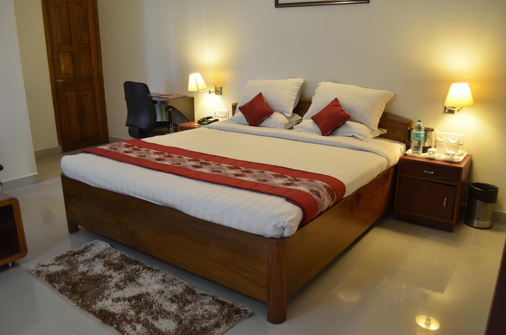 Hotel Rajdhani Regency Γουβαχάτι Δωμάτιο φωτογραφία