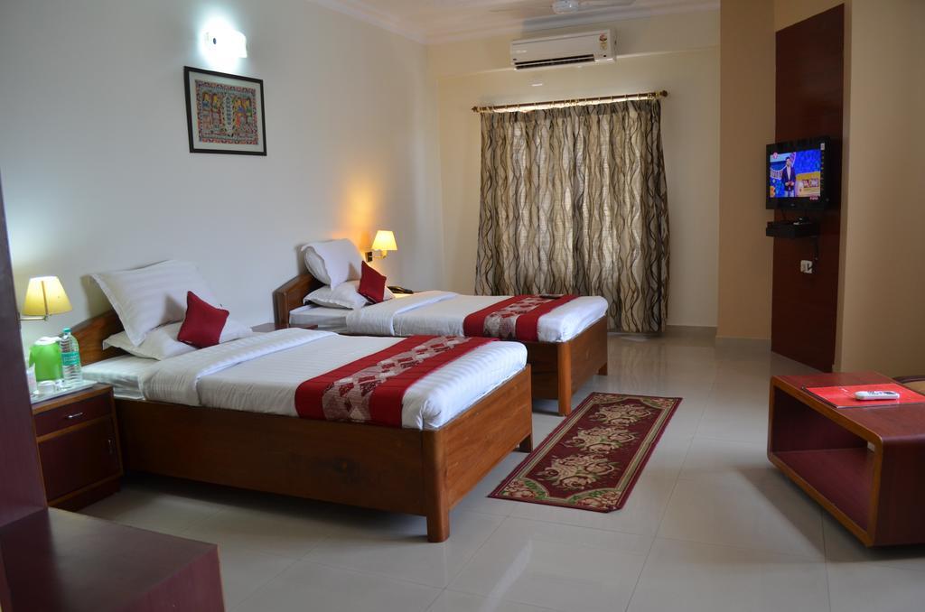 Hotel Rajdhani Regency Γουβαχάτι Δωμάτιο φωτογραφία