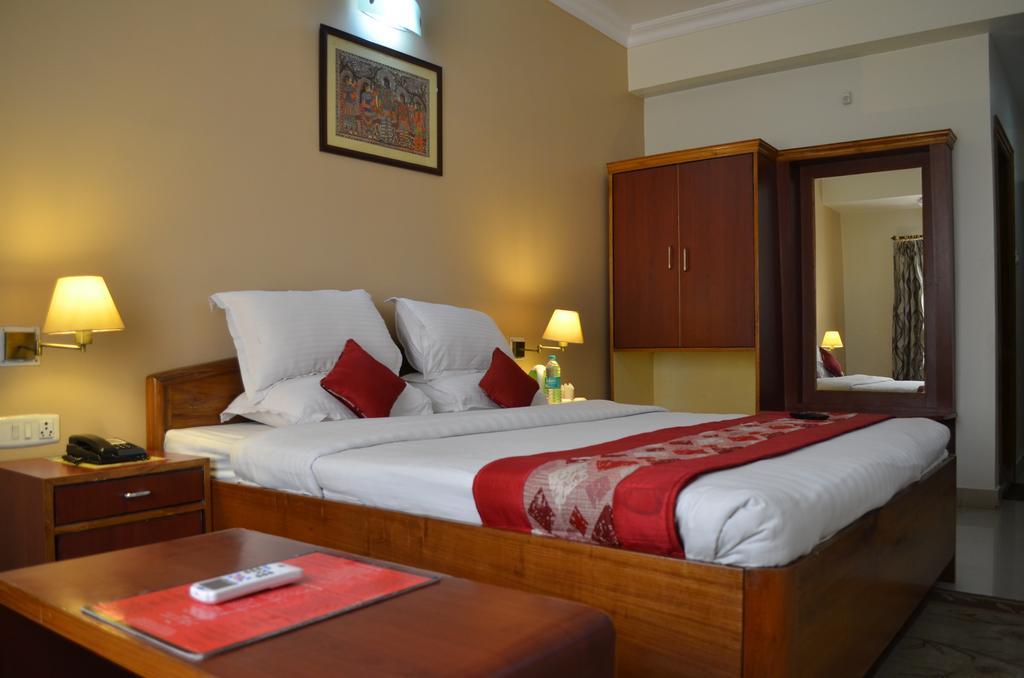 Hotel Rajdhani Regency Γουβαχάτι Δωμάτιο φωτογραφία